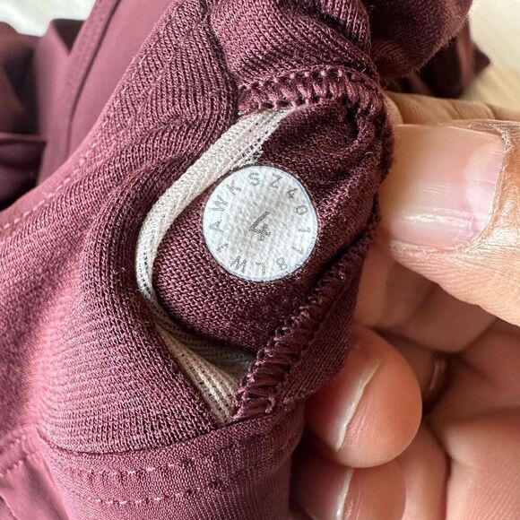 Lululemon Long Breath 2-In-1 Tank In Redwood / Auburn Size 4 - Picture 4 of 10